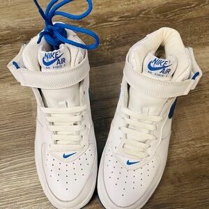 Collectors Item Nike Air Force 1 Mid Men’s Sneakers US 9.5 New Style 306352 141